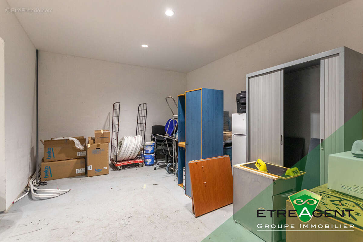 Commerce à MANTES-LA-VILLE