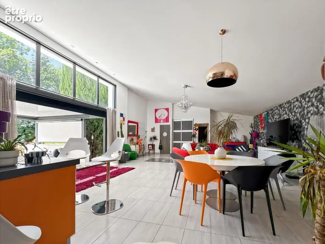 Saint-Péray – Maison contemporaine de plain-pied 181 m² avec piscine, studio indépendant et vue nature - photo 3