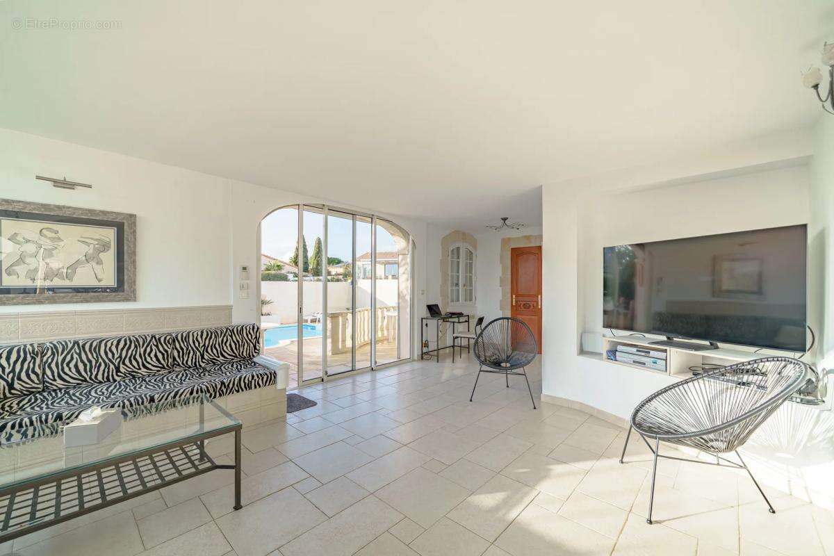 Maison à SAUSSET-LES-PINS