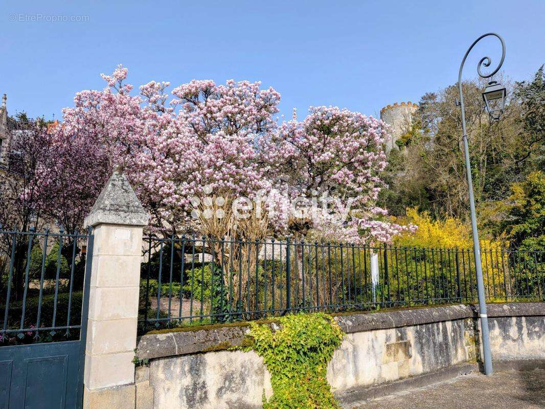 Maison à CINQ-MARS-LA-PILE