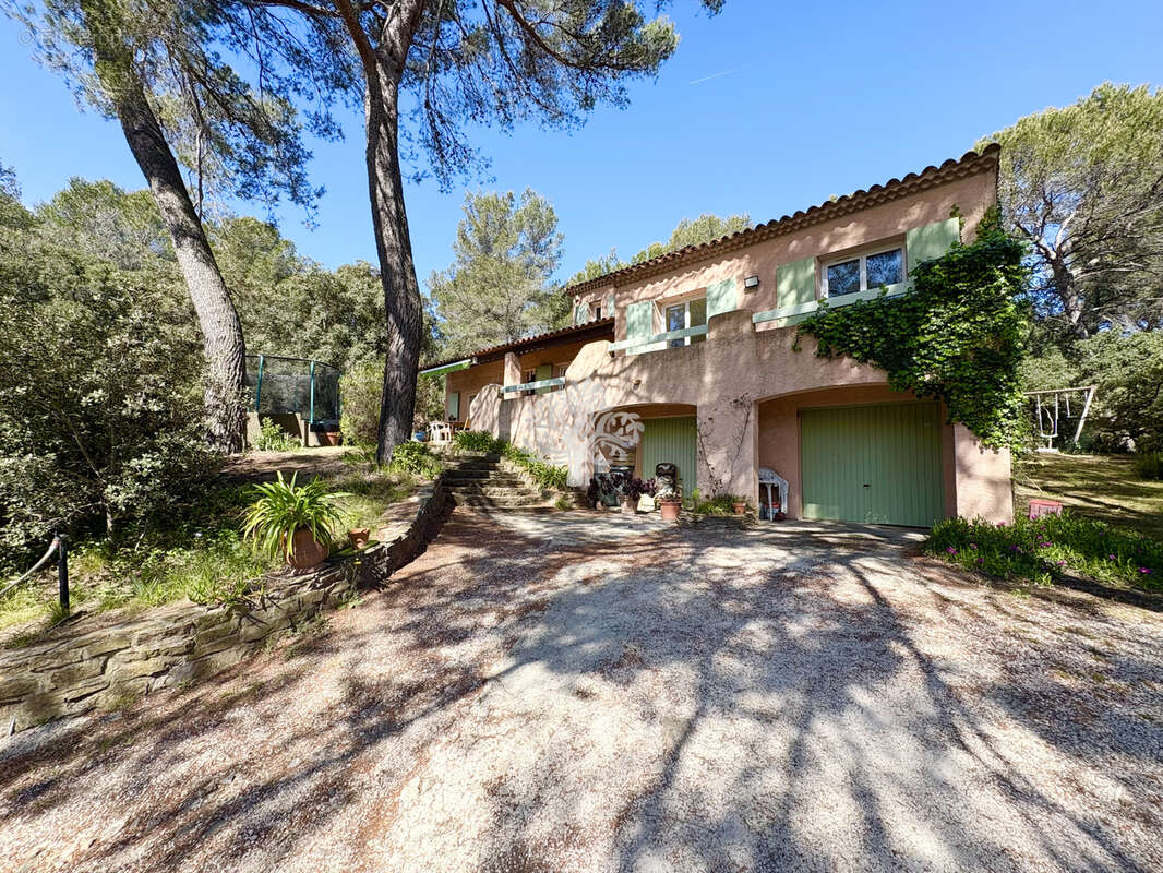 Maison à SIX-FOURS-LES-PLAGES