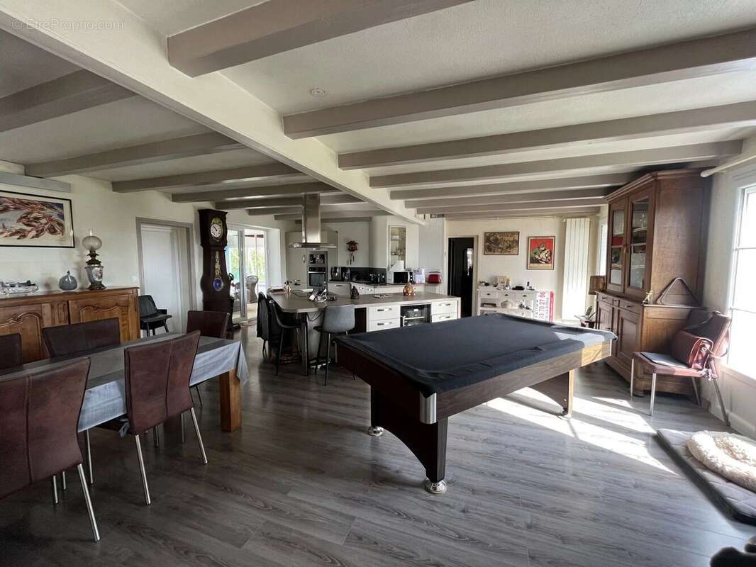 Maison à NUAILLE-D&#039;AUNIS