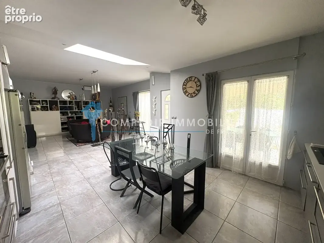 Dépt Hérault (34) A Vendre sur Lattes maison T5 Plain pied avec piscine - photo 3