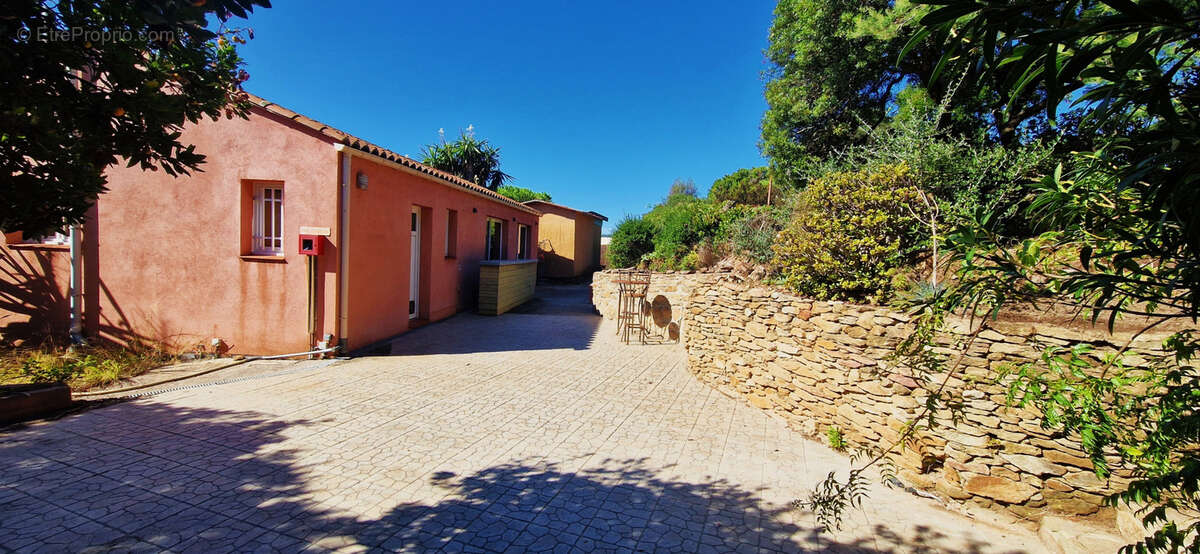 Maison à HYERES
