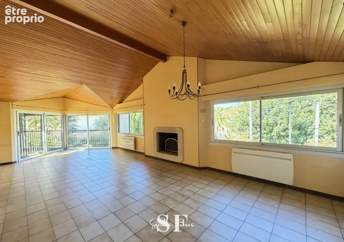 Agen - villa d architecte avec double garage et jardin. - photo 7