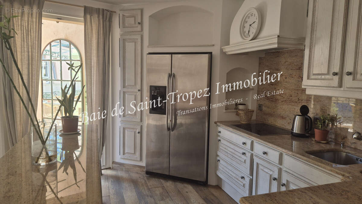 Appartement à SAINT-TROPEZ