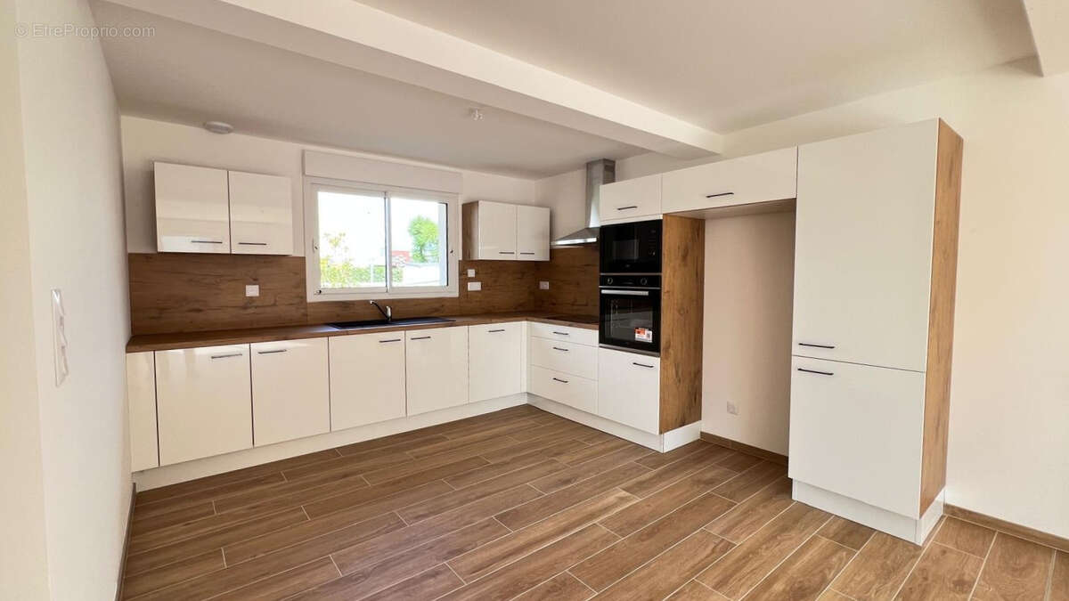 Maison à MAINVILLIERS