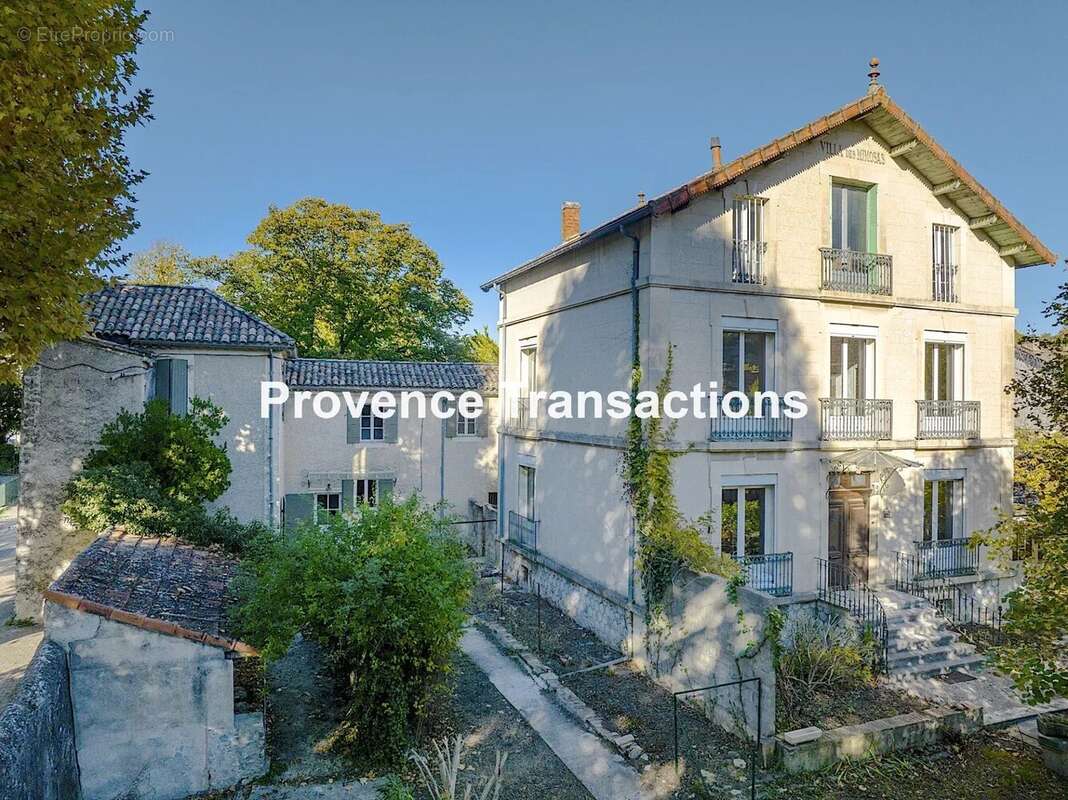 Maison à VAISON-LA-ROMAINE