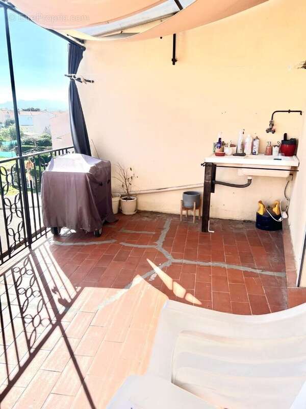 Maison à PEZILLA-LA-RIVIERE