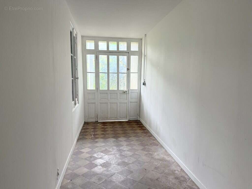 Appartement 100 m² à Reims  - photo 6