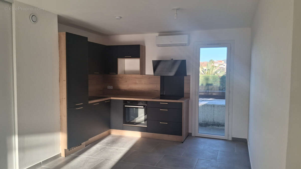 Appartement à SAINT-CYR-SUR-MER