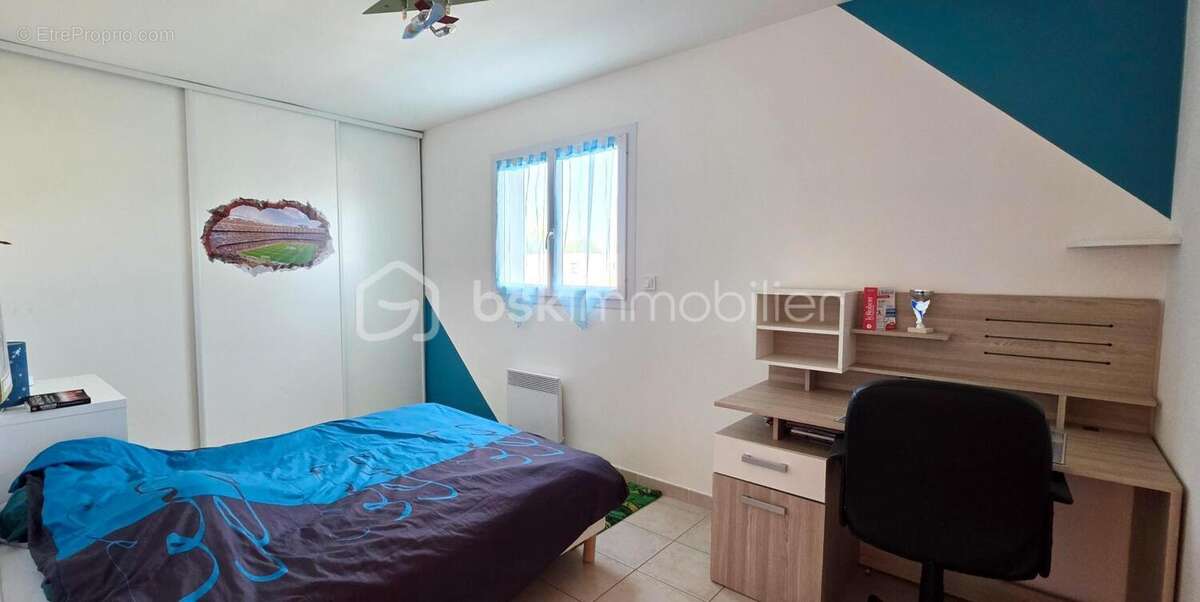 Maison à SAINT-LAURENT-DES-ARBRES