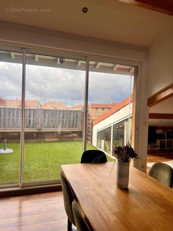 Appartement à ROMANS-SUR-ISERE