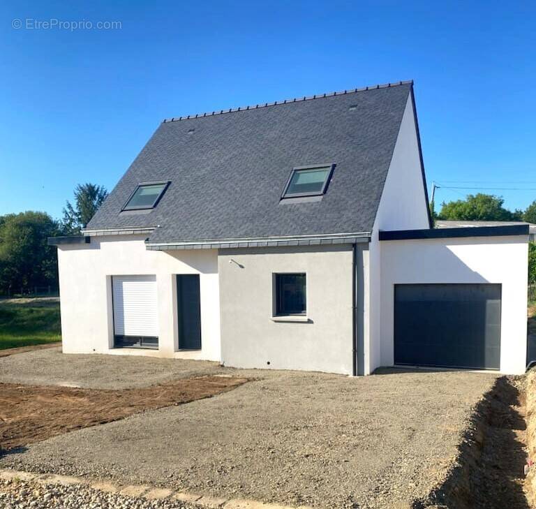 Maison à PLOUNEVEZEL