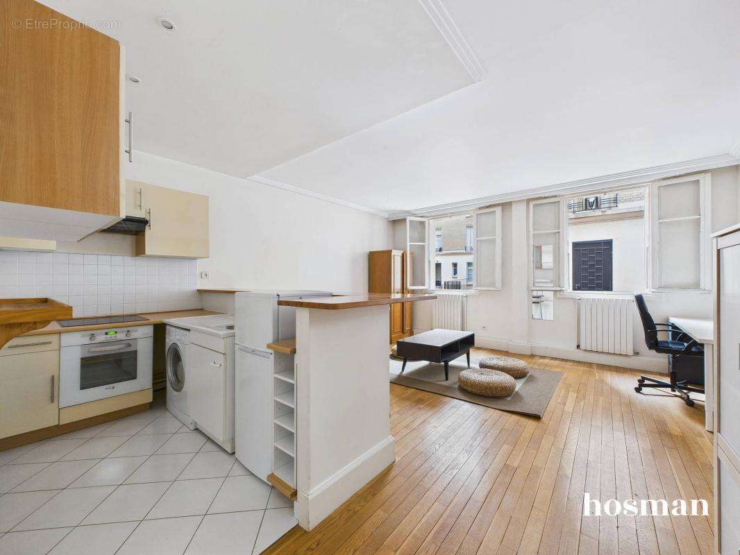 Appartement à PARIS-7E