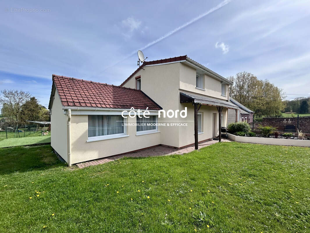 Maison à WALINCOURT-SELVIGNY