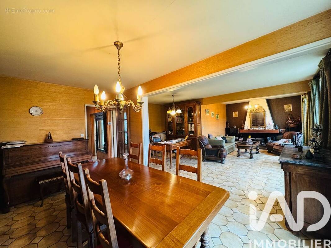 Photo 1 - Maison à SAVIGNY-SUR-ORGE