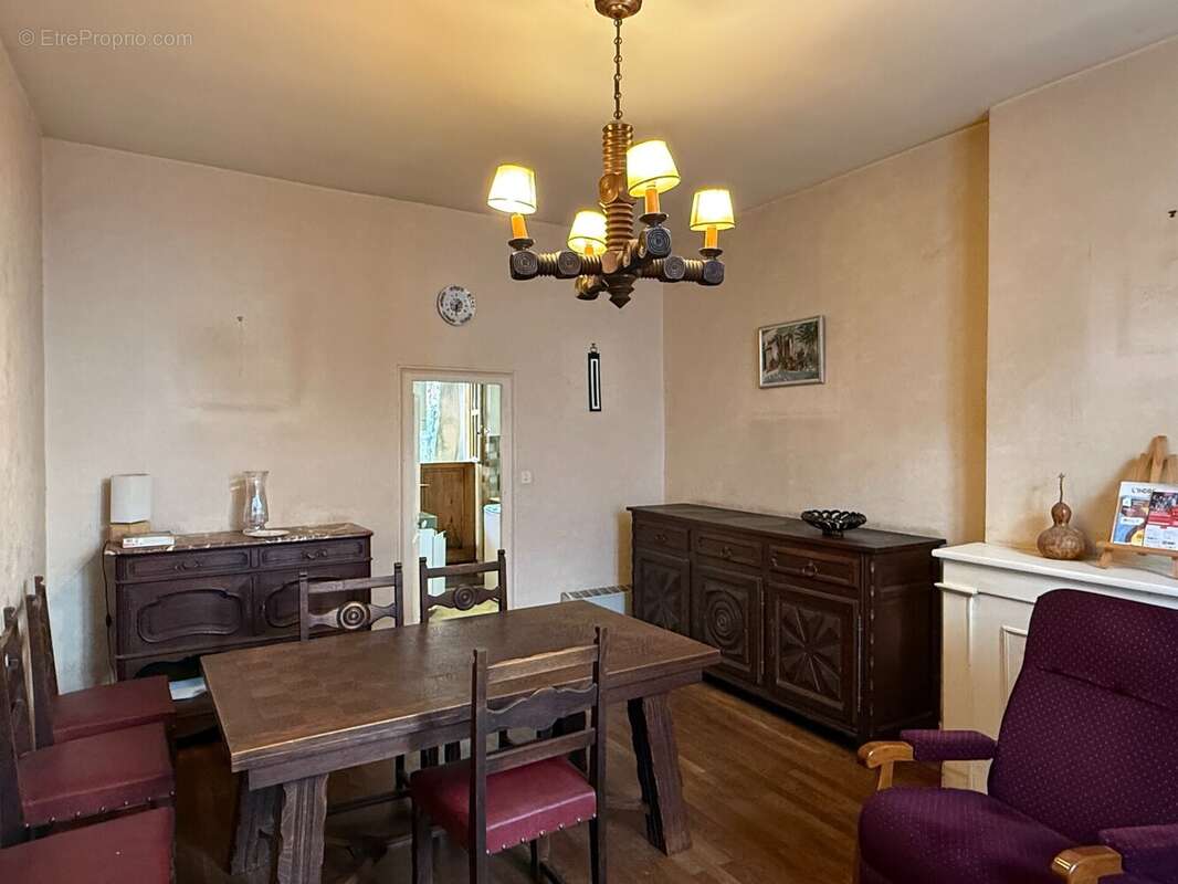 Maison à LA CHATRE
