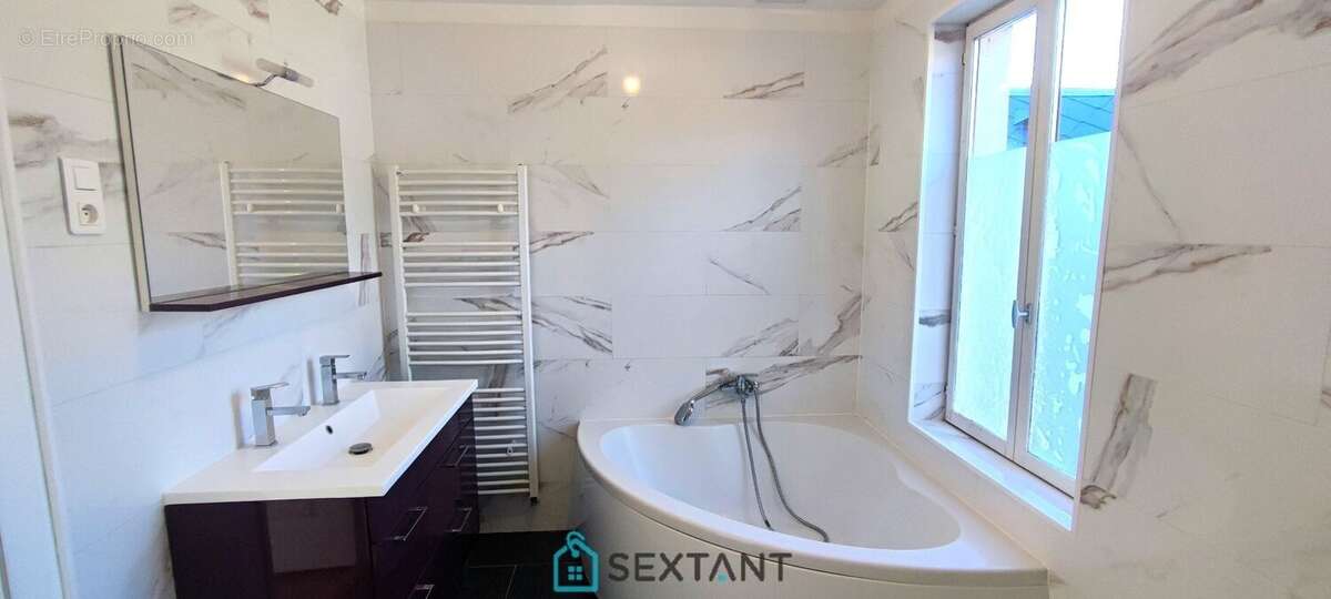 Maison à BEAUMONT-LE-ROGER