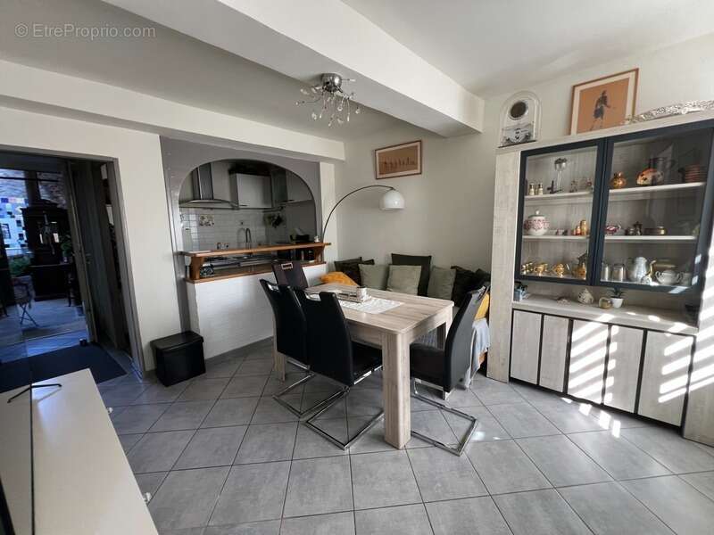 Maison à CHAUFFAILLES