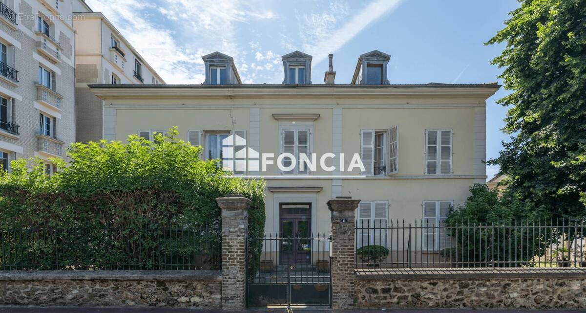 Appartement à ENGHIEN-LES-BAINS