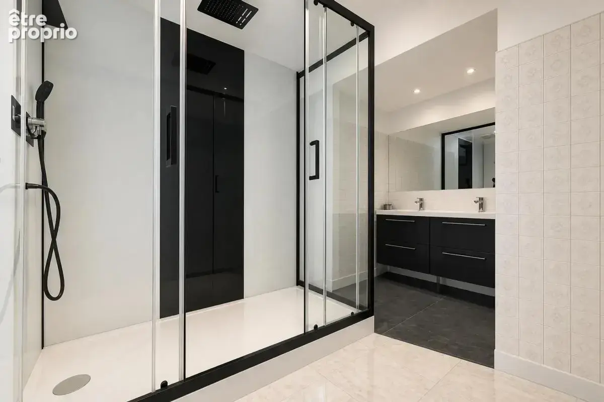 Maison de 8 pièces de 225 m² à Limoges avec piscine - photo 12