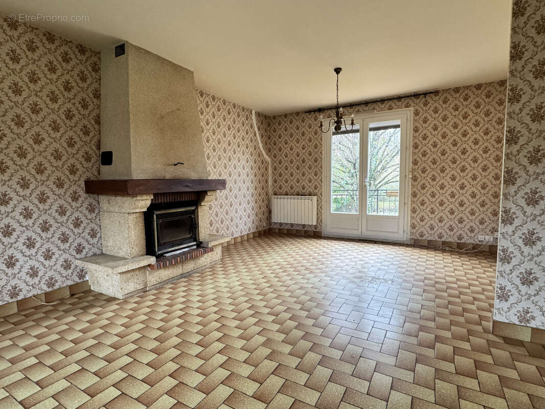 Maison à CHAMBEUGLE