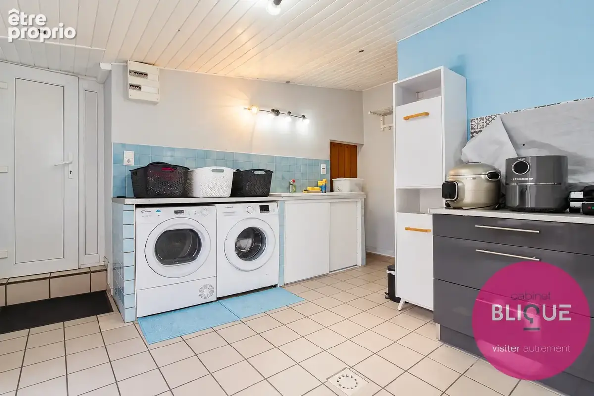 Une maison familiale avec cour au soleil et cave a vin : on signe ou ? - photo 30