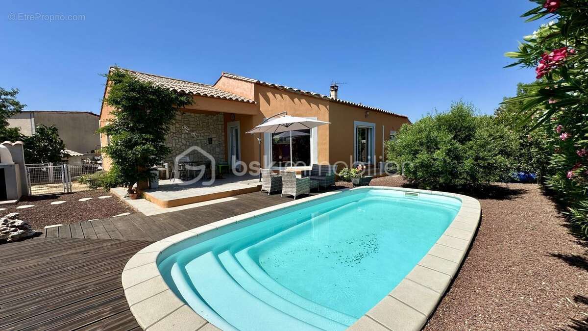Maison à MONTSERET