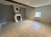 Appartement à AMPLEPUIS