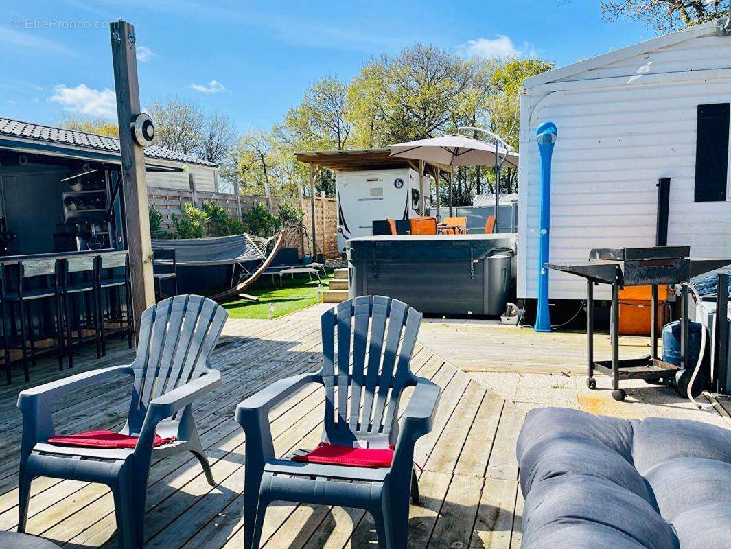 Terrain à SAINT-PIERRE-D&#039;OLERON