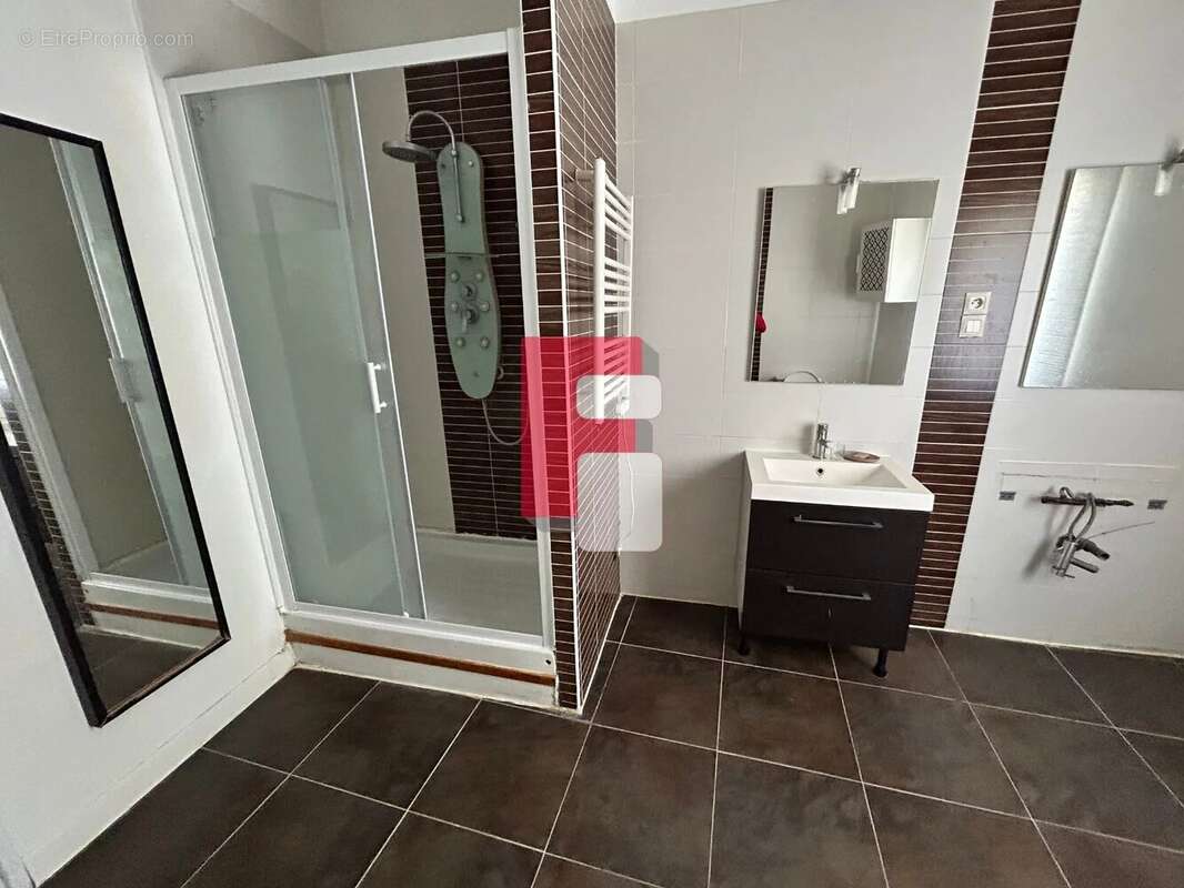 Maison à MONTIERAMEY