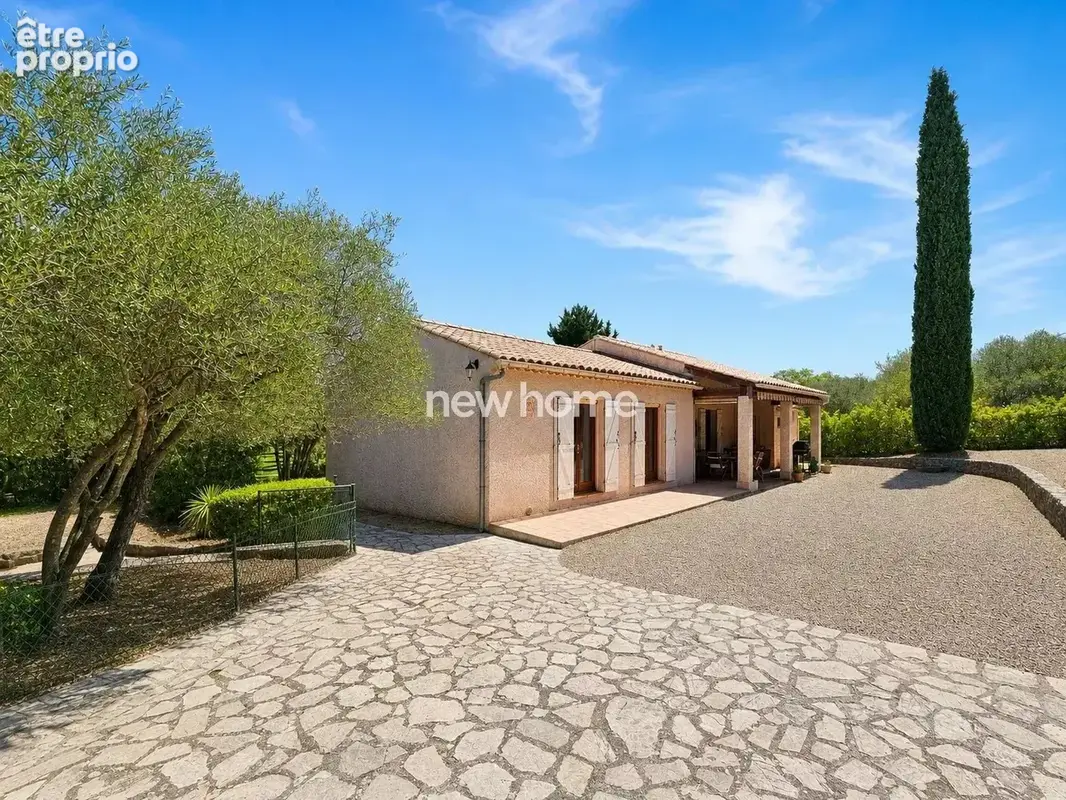 Lorgues – Villa de plain-pied 4 chambres avec piscine, à pied du village - photo 3