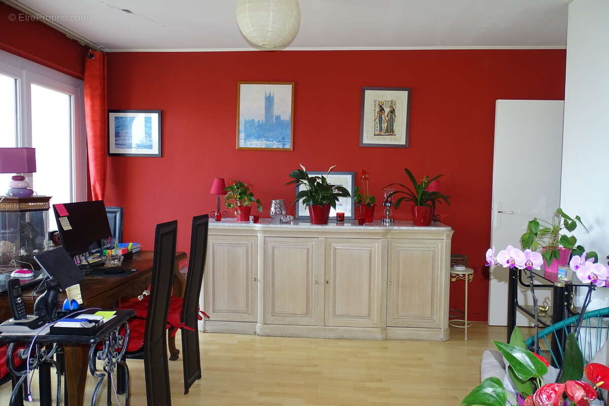 Appartement 114 m² à Creteil  - photo 2