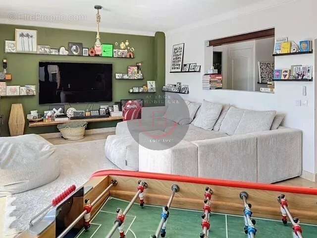 Maison à LES ISSAMBRES