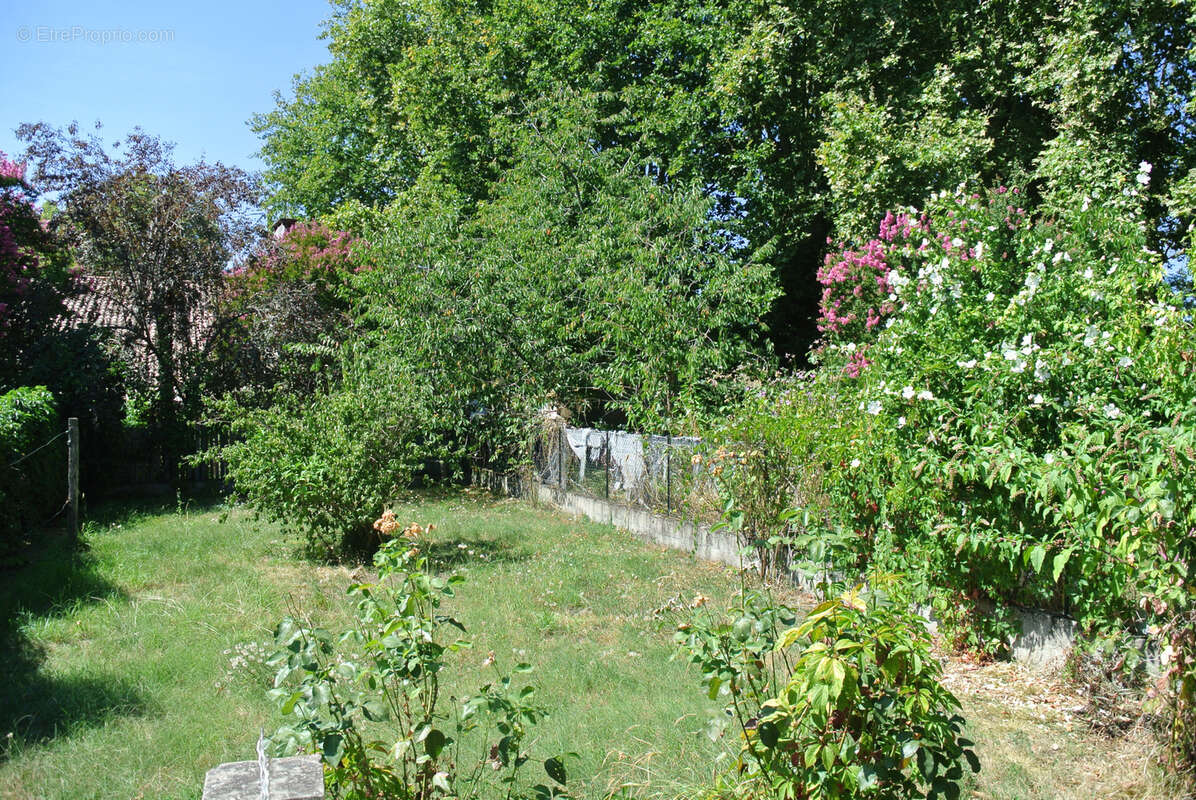 Appartement à FOURQUES-SUR-GARONNE