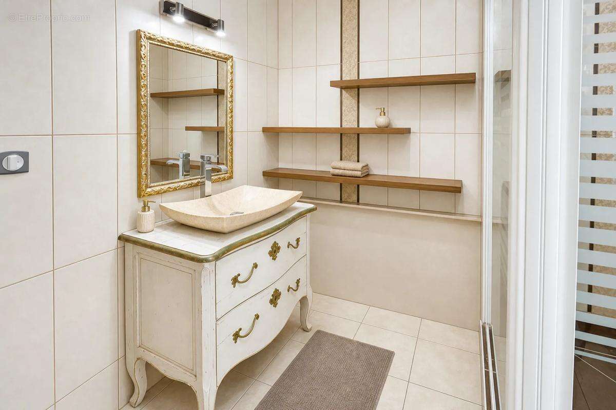 Charmante Maison spacieuse 8 pièces datant de 1870 - photo 18