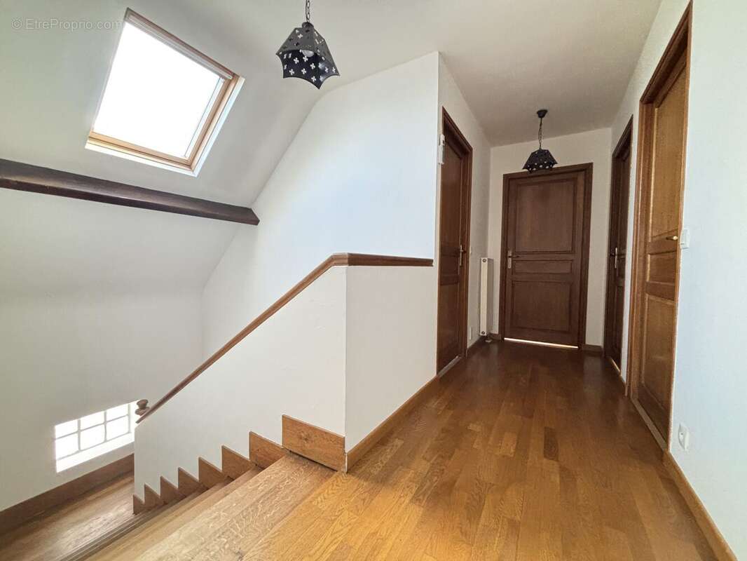 Maison à SAINTRY-SUR-SEINE
