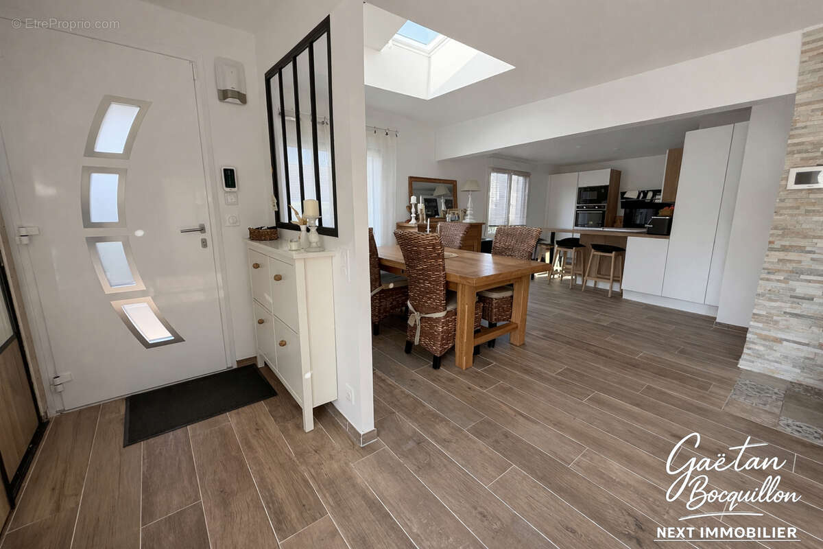 Maison à QUINCY-VOISINS