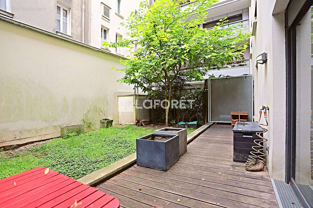 Appartement à PARIS-14E