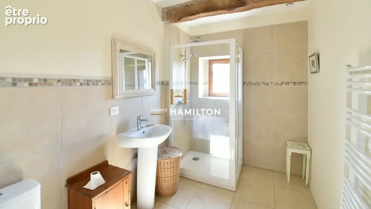 Fermette modernisée avec piscine et vue dégagée - photo 14