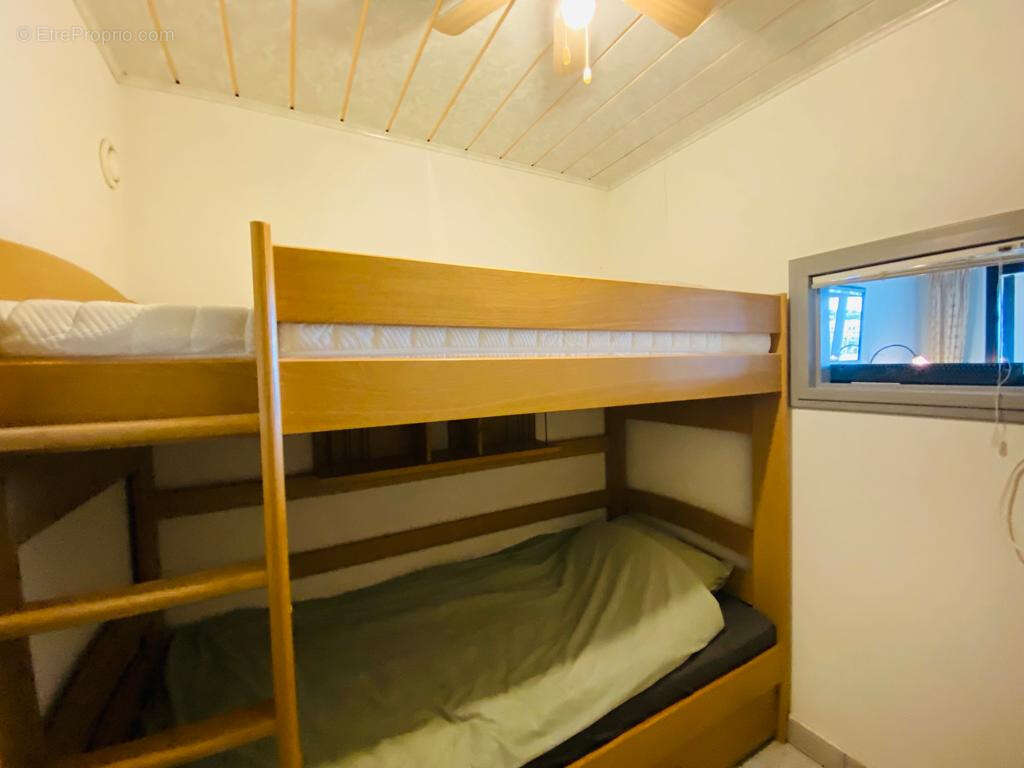 Appartement à COGOLIN