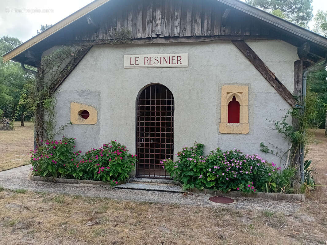 Photo 3 - Maison à ESCOURCE