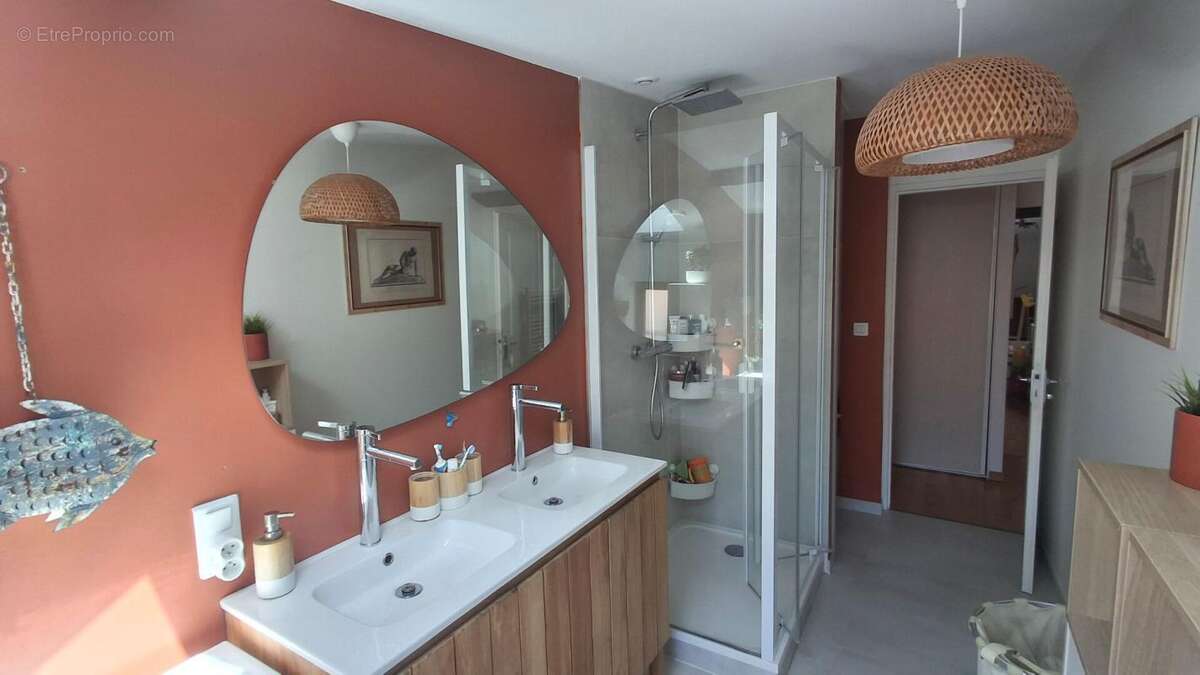 Duplex  climatise t4 terrasse  plein centre brignais - photo 7