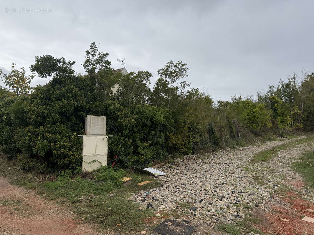 Terrain à EPIAIS-RHUS