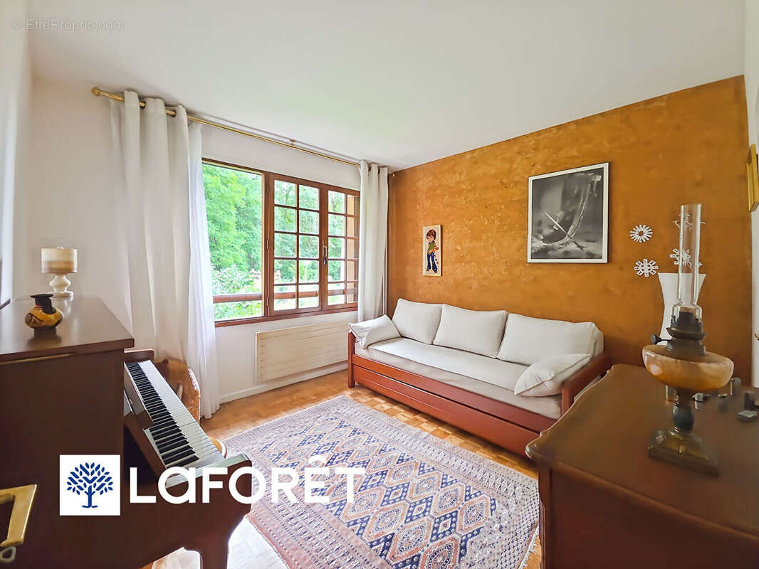 Maison Ris Orangis 5 pièce(s) 82.98 m2 - photo 7