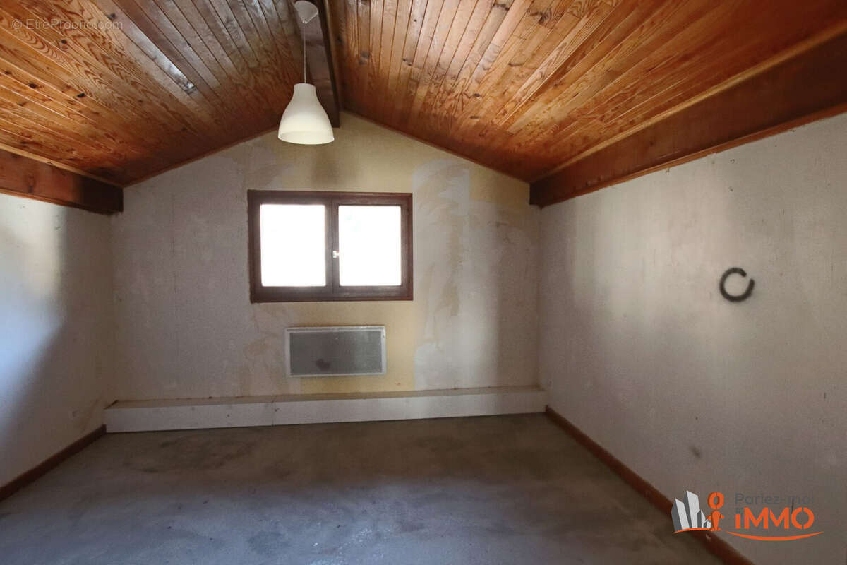 Maison à SAULT-BRENAZ