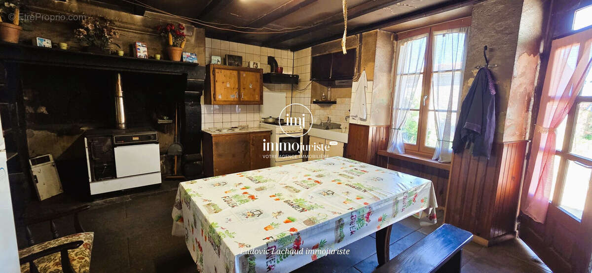 Maison 60 m² à Oradour-Saint-Genest  - photo 7