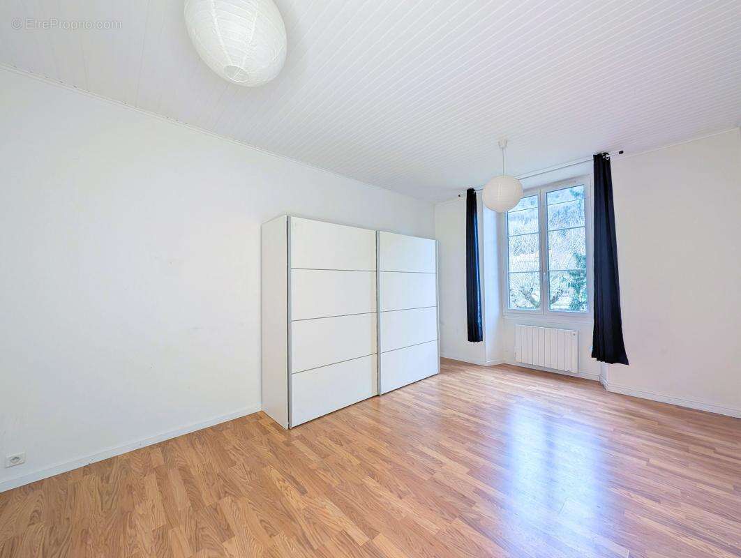 Appartement à CHARAVINES