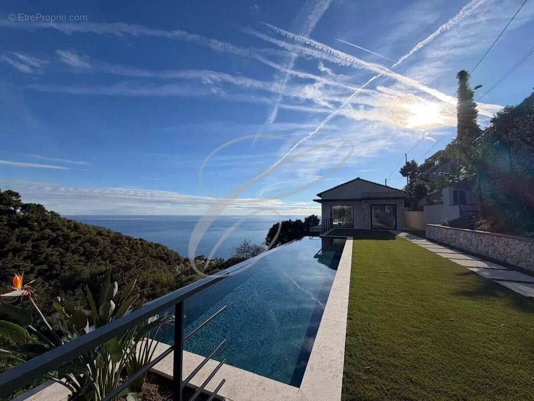 Maison à ROQUEBRUNE-CAP-MARTIN